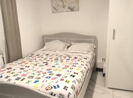 Neuw room Calaisis, ξενοδοχείο στο Καλέ