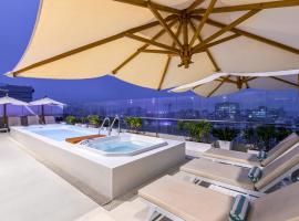 Dazzler by Wyndham Lima San Isidro, hotel with hot tubs in Lima