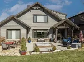 Gorgeous Eden Getaway Stunning Mountain Views and Family Fun