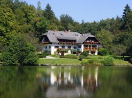 Landgasthof Trattnig, viešbutis mieste Schiefling am See