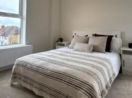 Central Aldershot Private room, Near Station & Town Centre