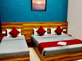 Hotel Krishiv Premium Urban Silverkey – hotel w mieście Wryndawan