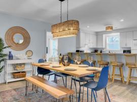 Ion by AvantStay Walk to Beach Dining Shopping Central Location Deck, khách sạn ở Sullivans Island