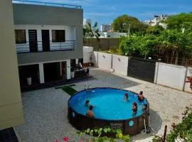 Villa vacacional piscina en playa dormida