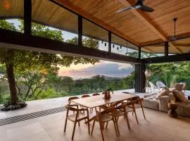 Ohana Villa - Ocean View and a Walk to the Beach