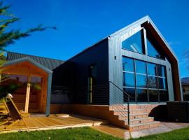 Mănăstirii Chalet - Wood, Glass & Silence, hotel i Pangarati