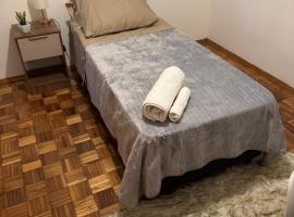 Habitación con baño privado en Punta carretas, hotel i Montevideo