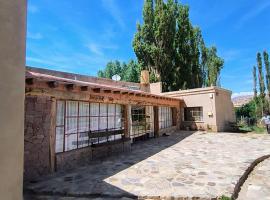 Hostería Viñas de Uquia, hotel en Capla
