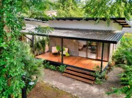 Salt n Pepper - Rosemary Villa with shared Pool - Adults Only