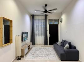 Hikari Nest Homestay - 3 Aircond Bedrooms & Wi-Fi，位于Kampung Kolam的酒店