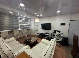 4 Bedroom 4 Bath & Laundry Room Apartment, viešbutis mieste Sosua