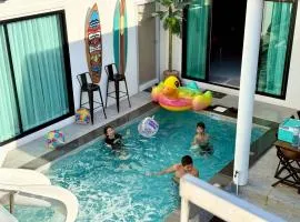 Beloved Bliss Pool Villa Bangsaen พูลวิลล่าบางแสนมีสไลด์เดอร์