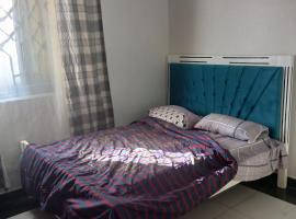 Mikes apartment، فندق في مومباسا