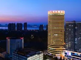 Atour Hotel Wuhan Impression City Qingshan