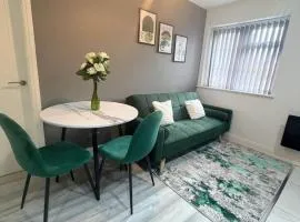 Cosy And Modern 1 Bedroom Bristol Flat Sleeps 3
