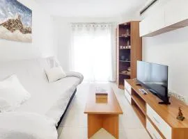 Amazing Apartment In Vinaroz With Wifi