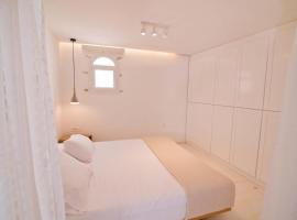 FOTEINI RESIDENCE, hotel i Kalymnos