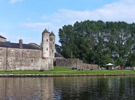 Isle of Erne Escape - Lakeside & Town Location: Enniskillen şehrinde bir otel