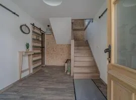 Lukec Estate