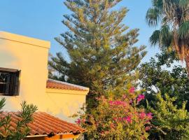 Rose of Crete, hotell sihtkohas Plataniás