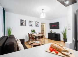 Lumina apartment opposite the Palace of Culture and Science, hotel i Warszawa