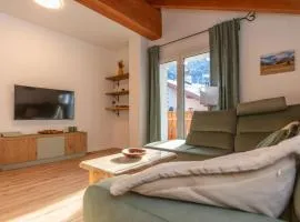 Hapina Dolomiti with Garage