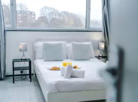 Leeds Urban Escape Bright & Spacious 3BR Stay, Hotel in Headingley