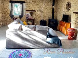 VILLA RIVIERE, Hotel in Bagnols-sur-Cèze