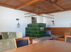 Cozy Tyrolean Home Quiet View and Dogs Welcome