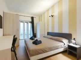 Moderna stanza 2 con terrazza vicino alla Stazione