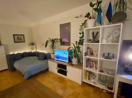 2-room apartment with balcony 60m2 in Viimsi center, ξενοδοχείο σε Haabneeme