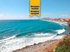 Apartalux Clara Campoamor, hotel i Carboneras