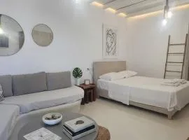 Idyllic Mykonos Suite w Jacuzzi and Sea Panorama