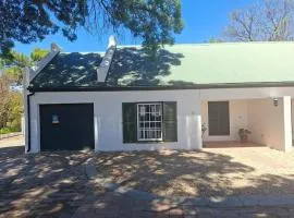 Mountain Zebra Cottage