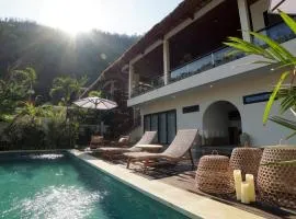 Aman Amed Lima 3BR Villa w Panoramic Ocean Views