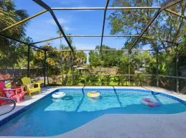 Outdoor Theatre Pool Putt Putt Hot Tub