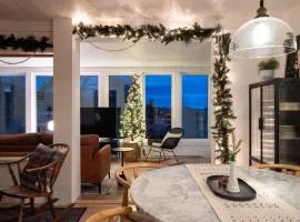 Quietude by the River - La dependance sur les battures