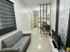 Nica's place at ORMOC CITY RESIDENCES DEO HOMES, hotel v destinaci Ormoc