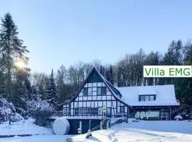 Ferienhaus Villa EMG Osnabrück Bielefeld in Preussisch-Oldendorf, Alleinlage, eigene Wald und See, Jacuzzi, Sauna für Familien Gruppen bis 20 Personen