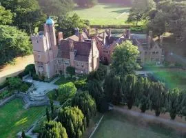 Beautiful Country House Apartment