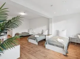 CREW BEDS - APARTMENTS in Wolfsburg 4x Bedroom, Single Beds, Free Coffee, WiFi & Parking - 24h CHECK IN #WOB01 #WOB02