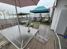 Departamento en Playa San Bartolo Con terraza, ξενοδοχείο σε San Bartolo