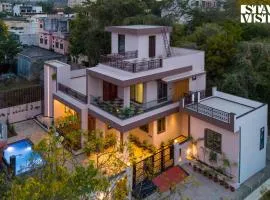 Nakeshatra Villa by VEO - Part of StayVista with Pool, Lawn, Balcony at city center in Udaipur