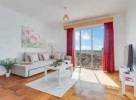 Camara de Lobos Apt by Holiday Rental Madeira