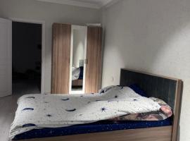 Cozy New Shared Apartment, khách sạn ở Baku