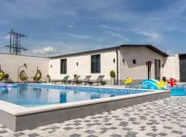 Santorini Villa with pool near airport