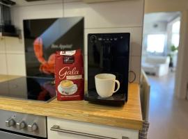 3SZ Penthaus Luna am Sandstrand mit Meerblick & Balkon, hotel in Lübeck