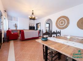 Casa grande en la Ermita de la Bella, hotel en Lepe