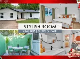 Modern Studio Unit Near Downtown, King Bed, WiFi