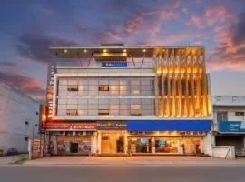 FabHotel Prime OM Palace